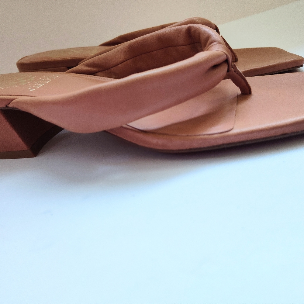 VINCE CAMUTO STACKED HEEL SANDALS - Picture 5 of 5